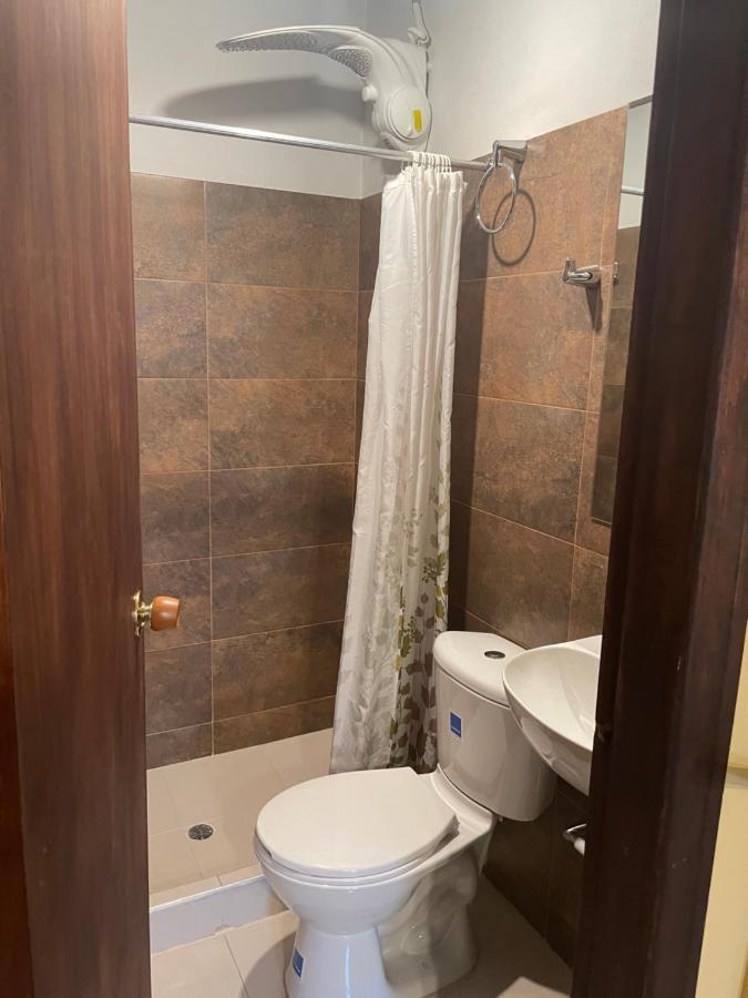 Hostal Casa Astromelia Bogotá Zewnętrze zdjęcie