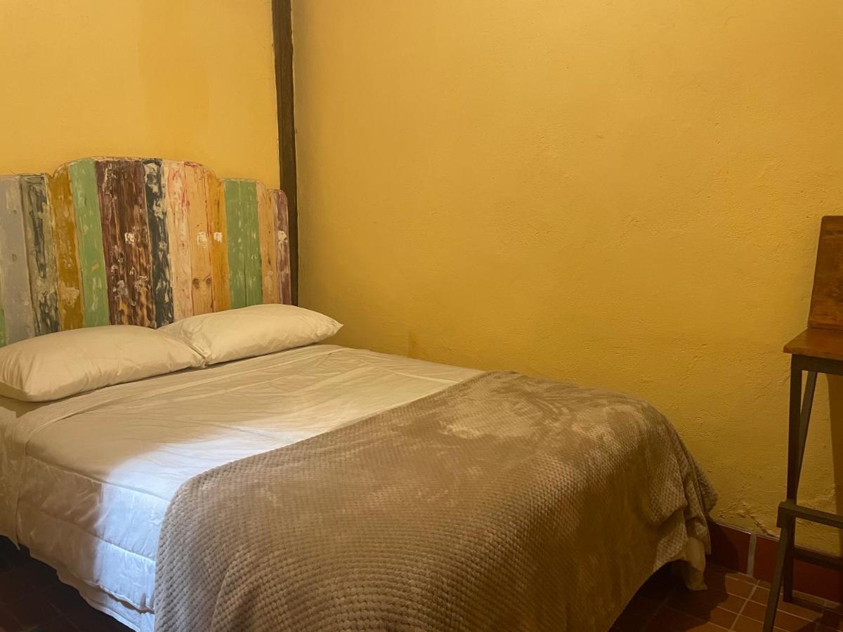 Hostal Casa Astromelia Bogotá Zewnętrze zdjęcie