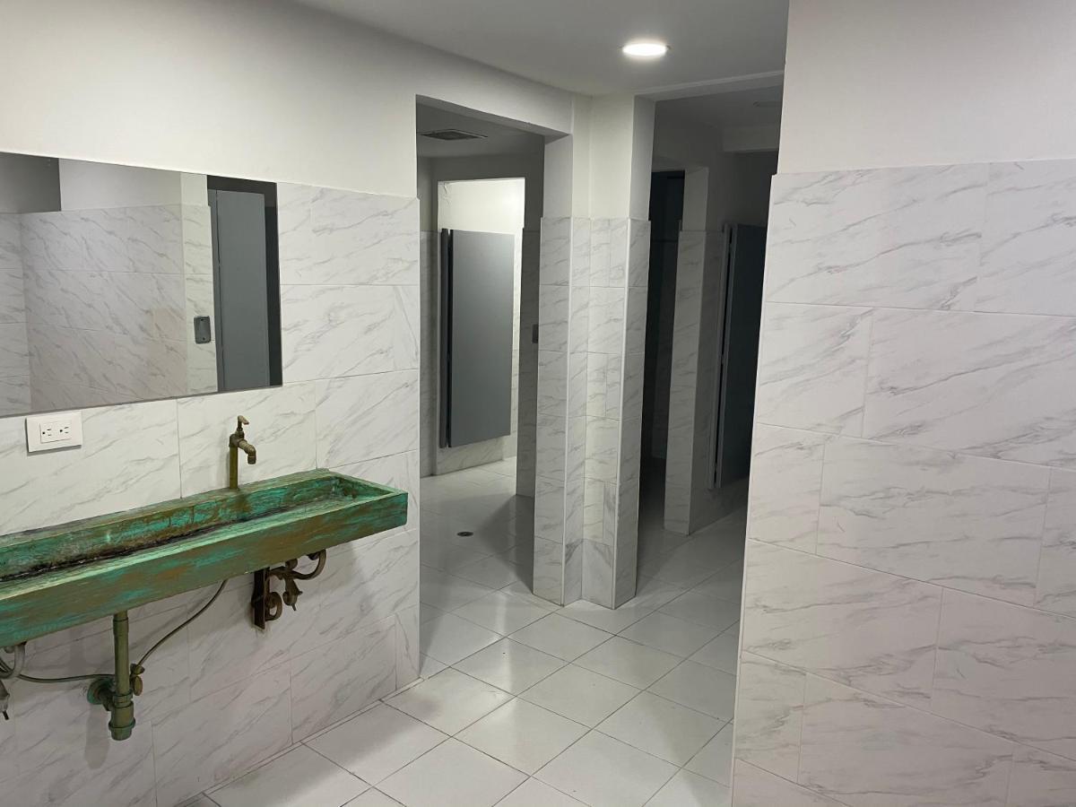 Hostal Casa Astromelia Bogotá Zewnętrze zdjęcie
