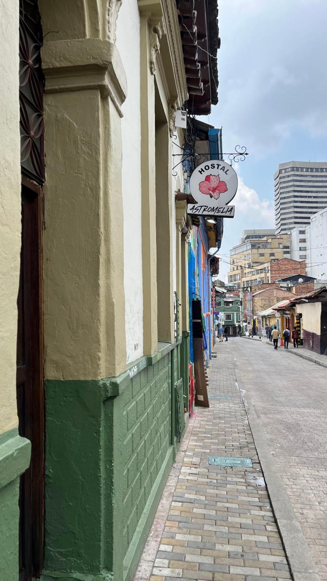 Hostal Casa Astromelia Bogotá Zewnętrze zdjęcie