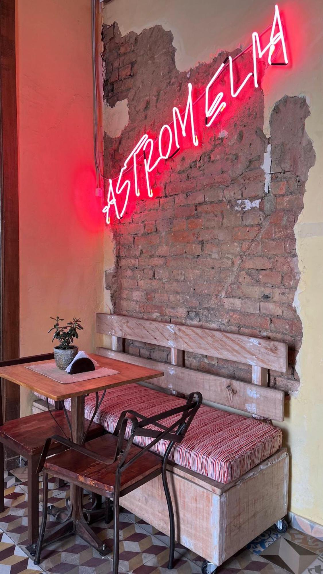 Hostal Casa Astromelia Bogotá Zewnętrze zdjęcie
