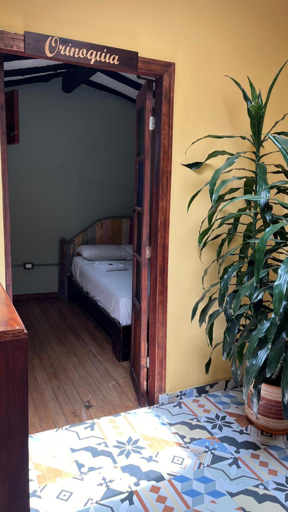 Hostal Casa Astromelia Bogotá Zewnętrze zdjęcie