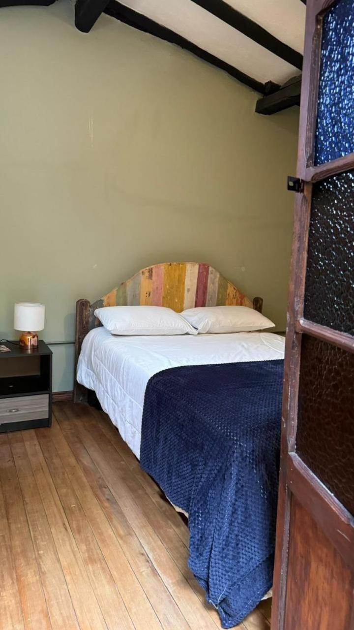 Hostal Casa Astromelia Bogotá Zewnętrze zdjęcie