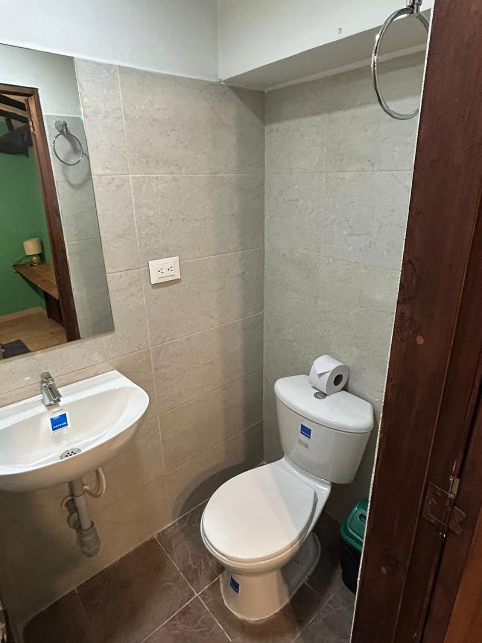 Hostal Casa Astromelia Bogotá Zewnętrze zdjęcie