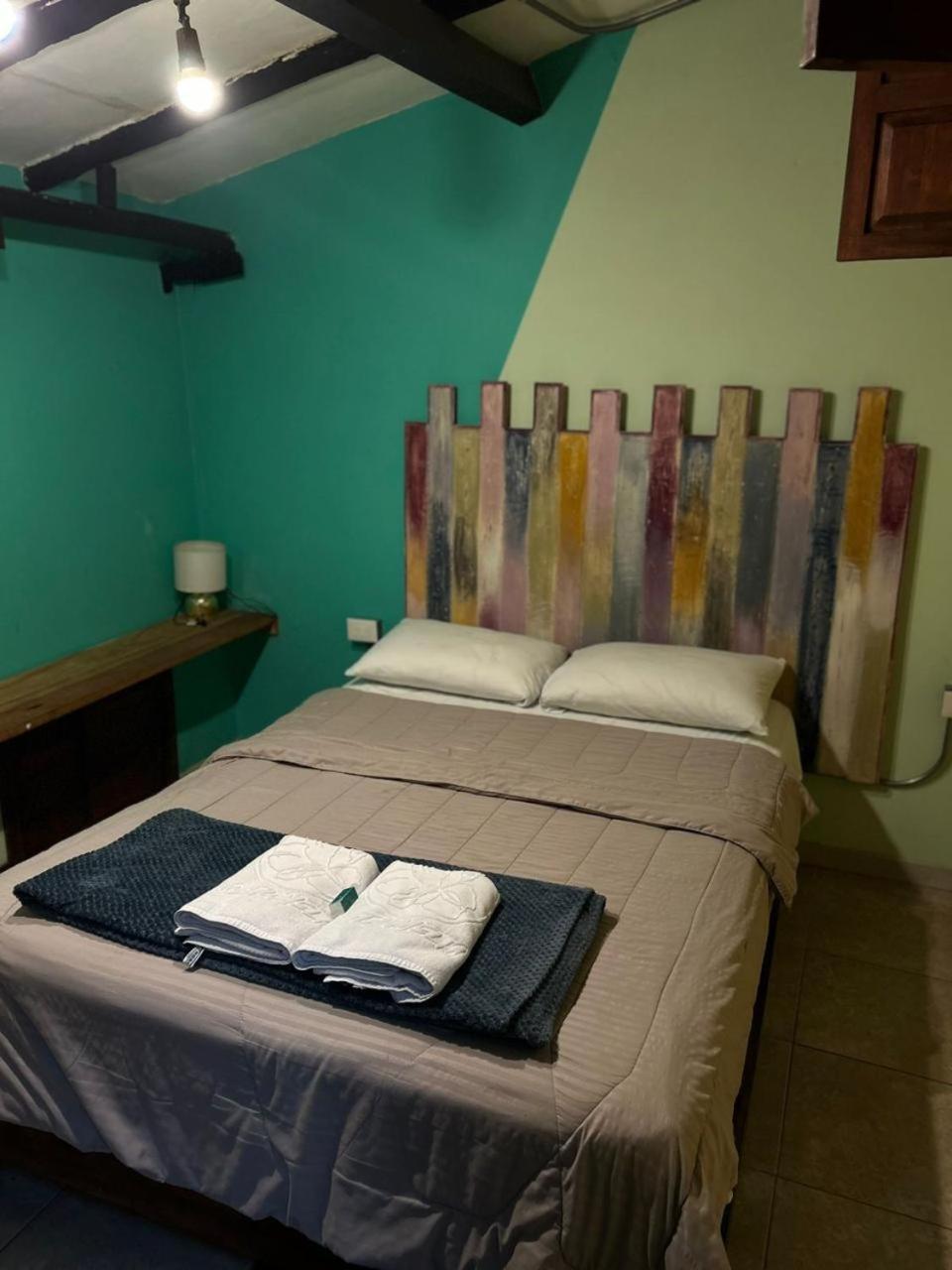 Hostal Casa Astromelia Bogotá Zewnętrze zdjęcie