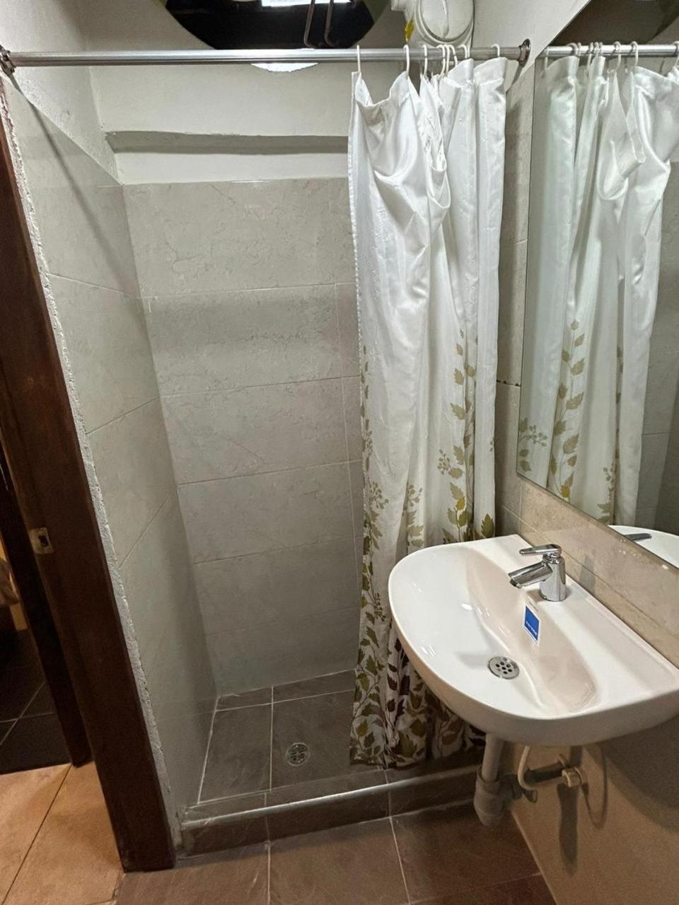 Hostal Casa Astromelia Bogotá Zewnętrze zdjęcie